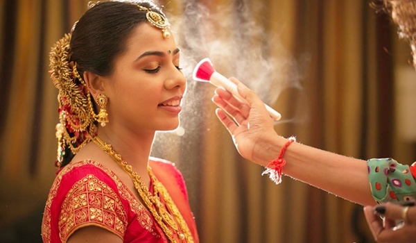 famous bridal makeup artist delhi