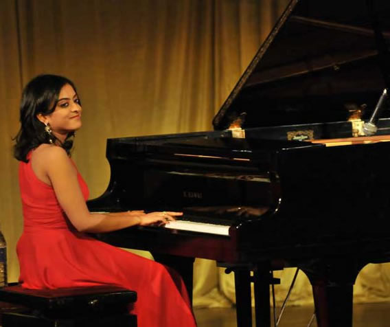 female piano player delhi