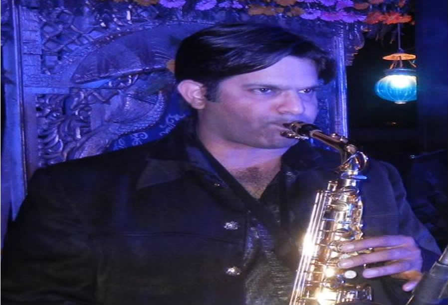 best saxophone player delhi