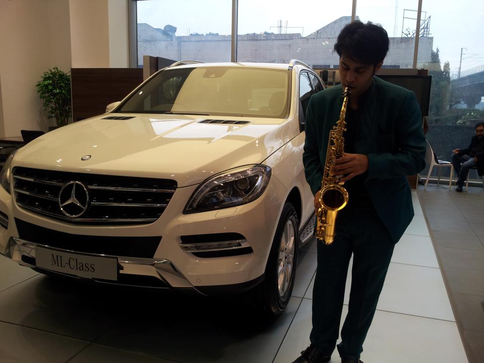 best saxophone artist delhi