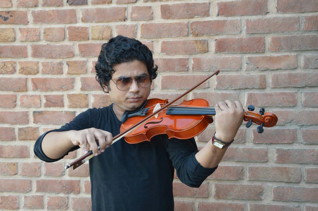 best violin player delhi